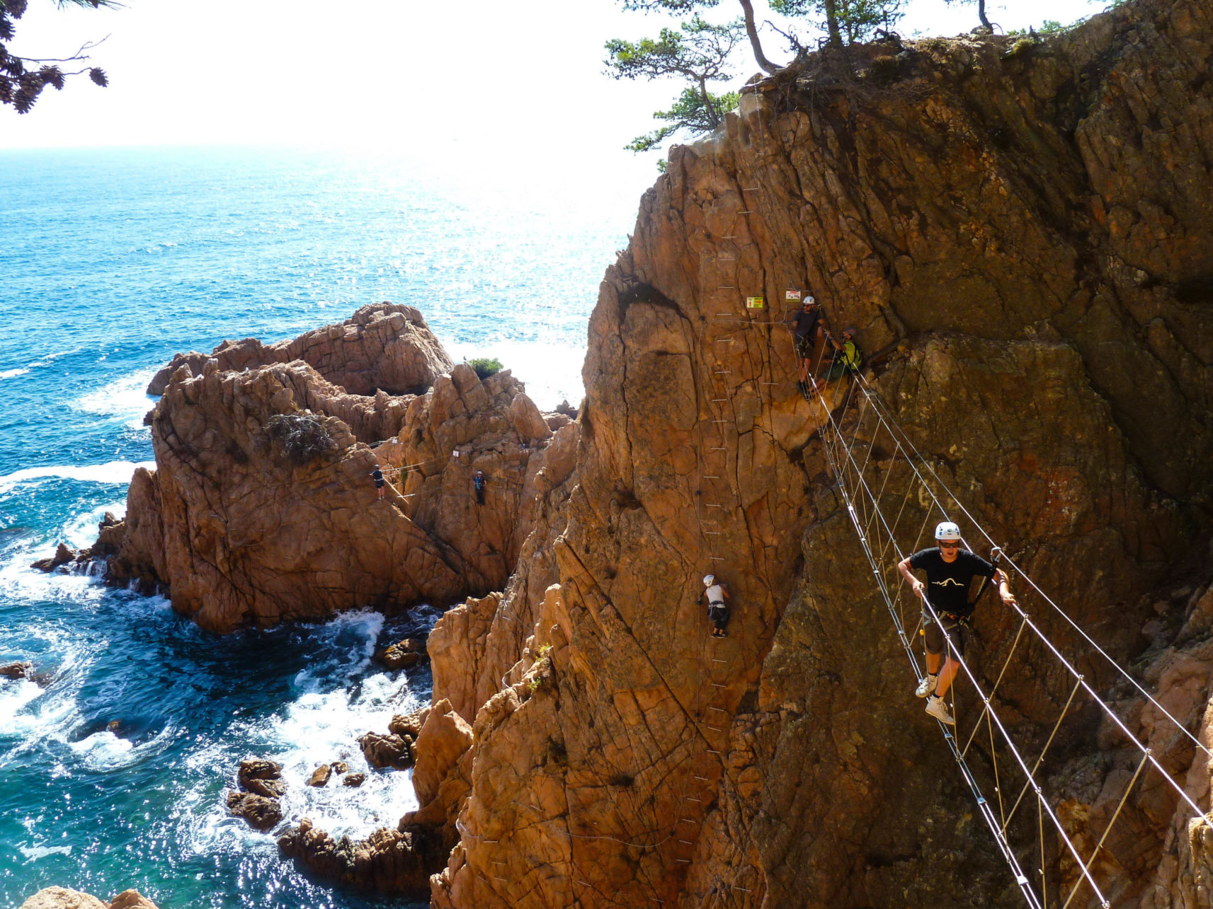 Klettersteig über die Klippen - Costa Brava, Spanien