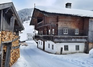 Winteraktivitäten in Ski Juwel Alpbachtal Wildschönau Thierbach in Tirol, Österreich