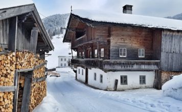 Winteraktivitäten in Ski Juwel Alpbachtal Wildschönau Thierbach in Tirol, Österreich