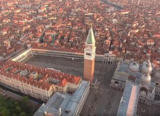 Was man in Venedig, Italien, unternehmen kann Aerial view of Venice, Italy