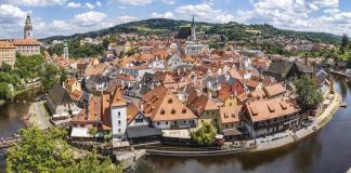 Die besten Ausflüge von Prag aus ins erweiterte Umland Die märchenhafte Stadt Cesky Krumlov.