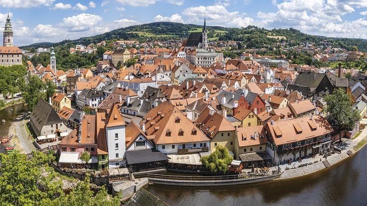 Die besten Ausflüge von Prag aus ins erweiterte Umland Die märchenhafte Stadt Cesky Krumlov.