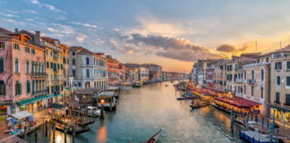 So kommst du vom Bahnhof Venedig ins Zentrum von Venedig Venedig, Italien