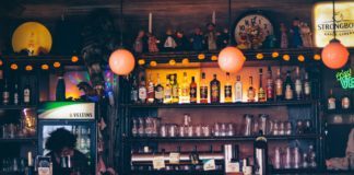 Die besten Bars in Berlin (inklusive Rooftop Bars) Bars in Berlin