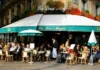 Cafe Les Deux Magots in Paris, Frankreich.