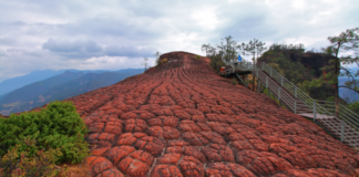 Besuche Yunnan: Die roten Felsen von Liming
