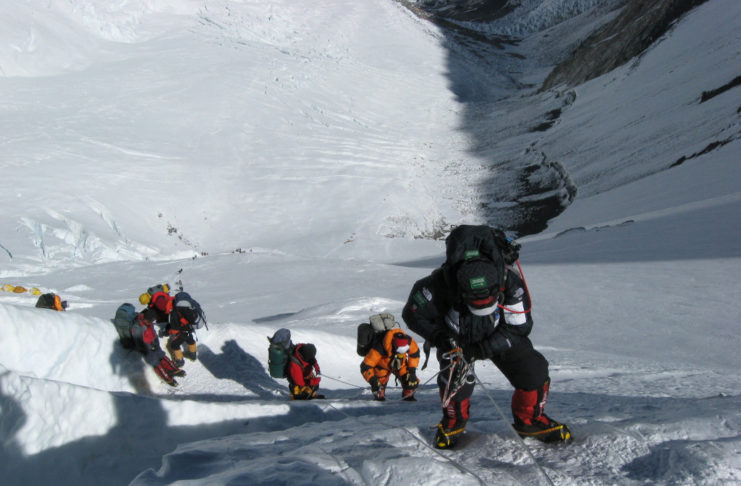 Die größten Gefahren beim Besteigen des Mount Everest Gefahren beim Besteigen des Mount Everest, China