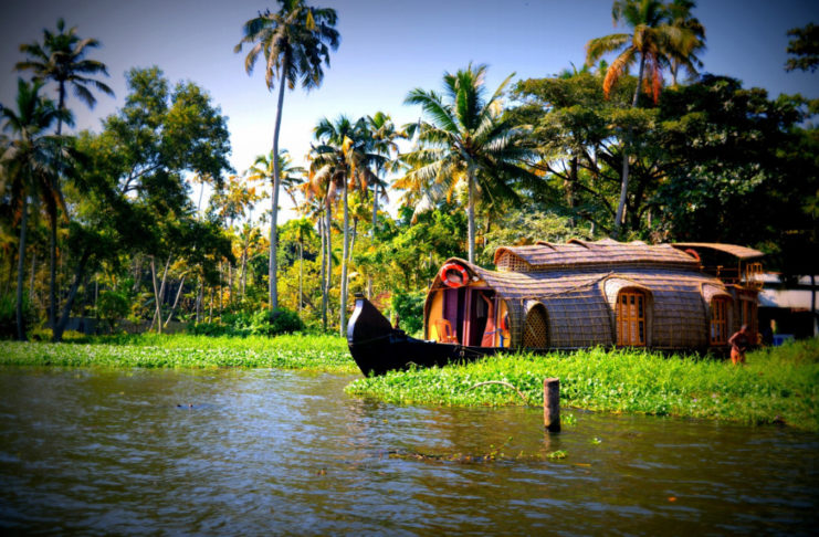 Interessante Aktivitäten in Alleppey Hausboot in Alleppey, Kerala, Indien.