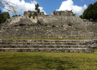 Kohunlich: Ein Maya-Schatz in Yucatan Maya Ruinen in Kohunlich, Mexiko.