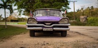 Kuba Reisen: Wie man sich in Havanna fortbewegt Reisen in Kuba - Mit dem Taxi durch Havanna