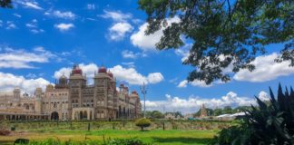 Weitere schöne Paläste in Mysore neben dem Mysore Palast Paläste in Mysore