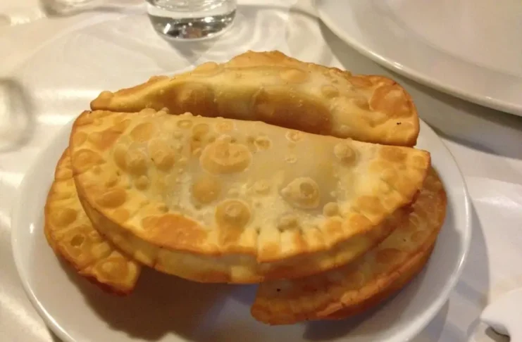 Speisen, Getränke und Bars, die du in Rio de Janeiro kennenlernen solltest Essen in Rio de Janeiro, Brasilien.