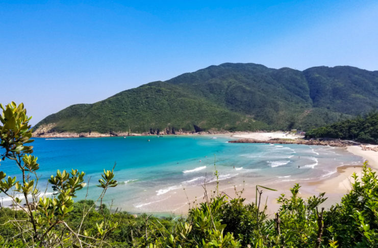 Wandern in Hongkong: Leichte und schöne Wanderwege Sai Wan Beach in Hongkong, China.