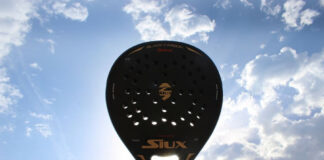 Die besten Plätze zum Padel spielen in Barcelona Padel-Schläger