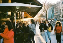 Einzigartige Dinge, die man an einem Sonntag in Madrid unternehmen kann Circulo De Bellas Artes, Madrid, Spanien.