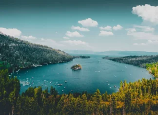 Northstar California Resort: Ein Ferienort für jede Jahreszeit Lake Tahoe in Kalifornien, USA.