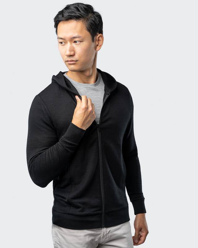 Ungebundener Merino Pullover