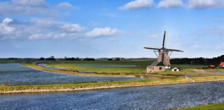 Die besten Aktivitäten auf Texel, Niederlande (einschließlich Unterkunft und Verpflegung) Opa's Windmühle auf Texel, Niederlande.