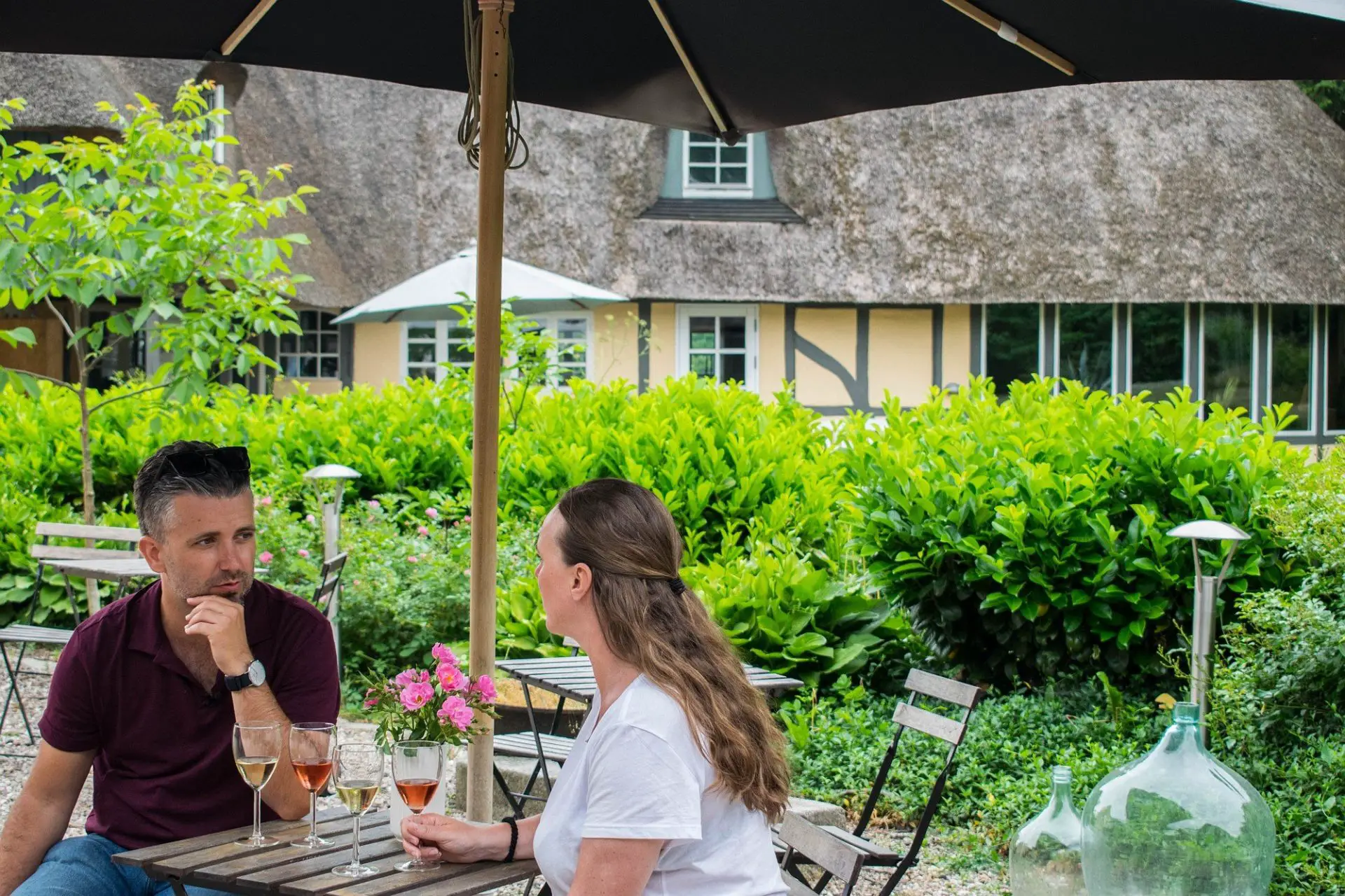 Besuch auf dem Årø Skårup Vingåård, Fünen, Dänemark.