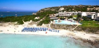 Übernachten in Sardinien, Italien: Unsere Top Empfehlungen Colonna Grand Hotel Capo Testa in Santa Teresa Gallura, Sardinien, Italien.