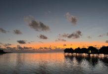 Club Med Malediven: Eintauchen ins Paradies Abendstimmung an den Club Med Wasservillen, Malediven