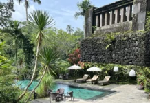 Oneworld Ayurveda in Bali, Indonesien: Oneworld wurde meine Welt Poolbereich bei Oneworld in Bali, Indonesien.
