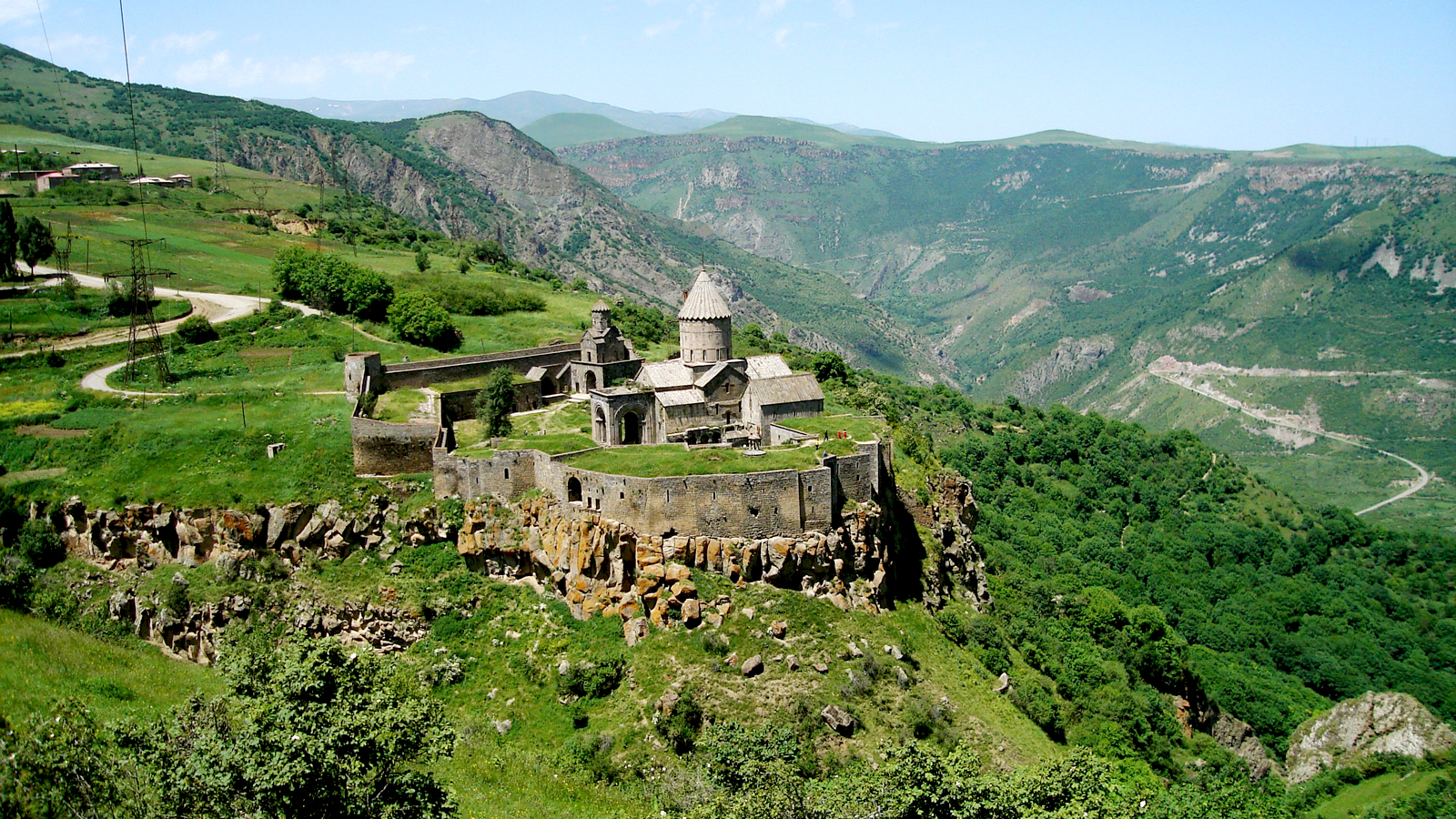 Das Tatev-Kloster und die Landschaft, Armenien.