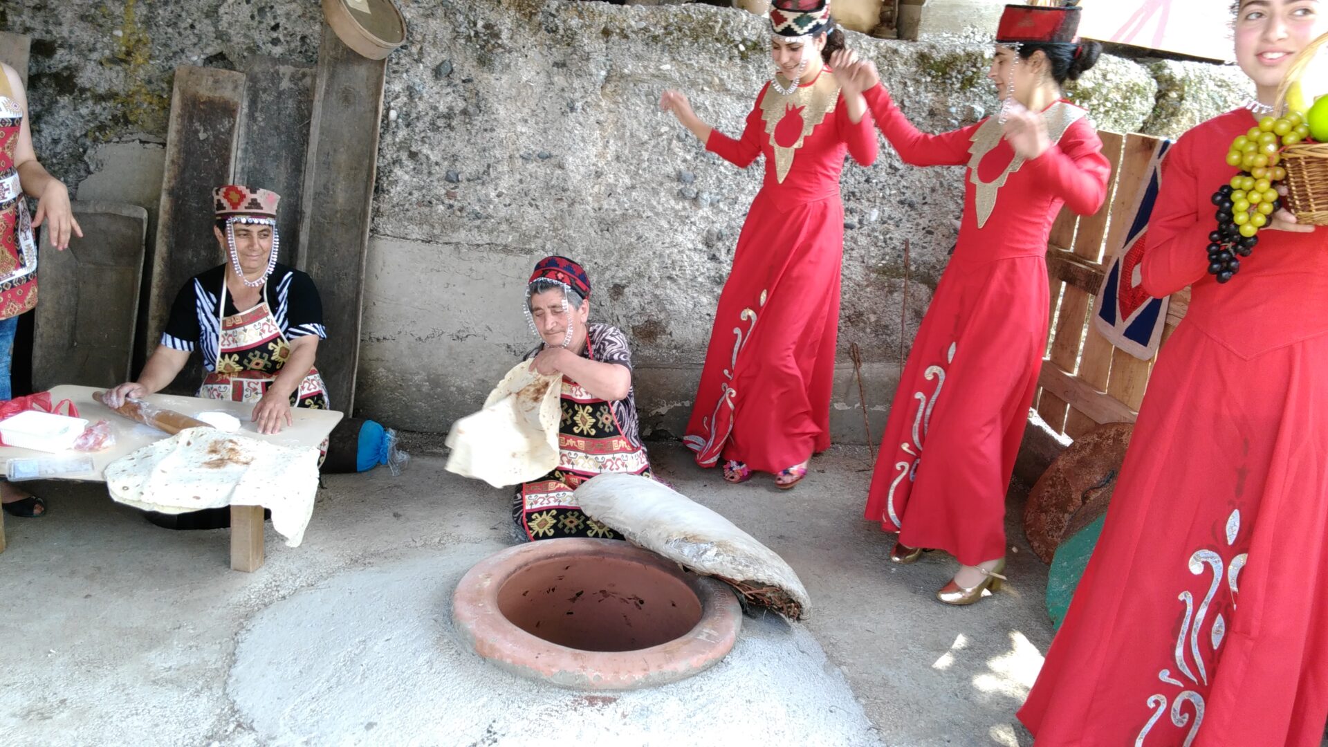 Lavash-Zubereitung, Armenien.
