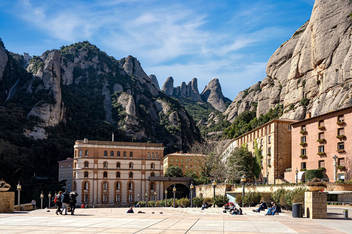 Montserrat, ein Tagesausflug von Barcelona mit dem Zug