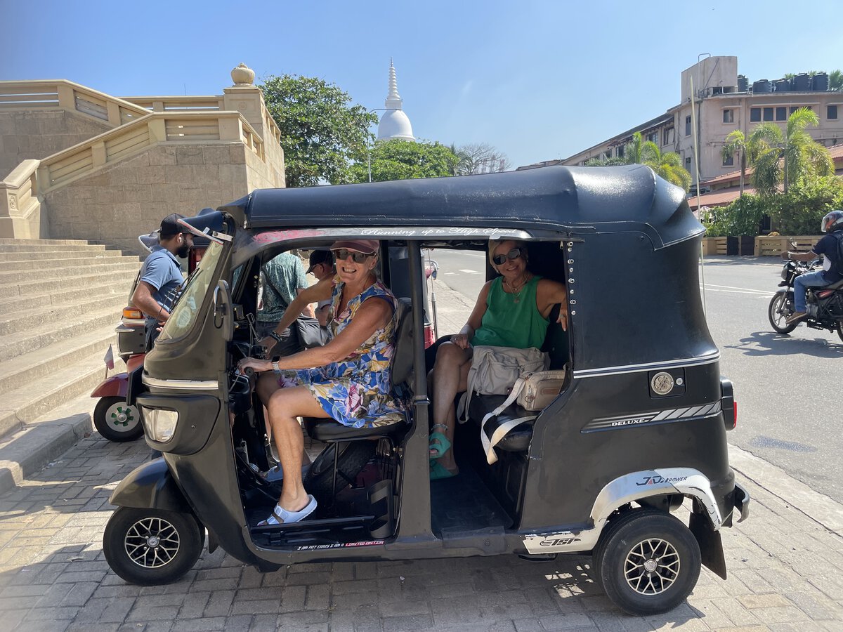 Colombo mit dem Tuk Tuk, Sri Lanka